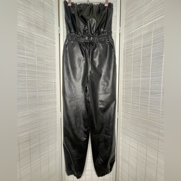 Lovers And Friends Heila Jumpsuit Black Size S Strapless New with Tags - Picture 1 of 10